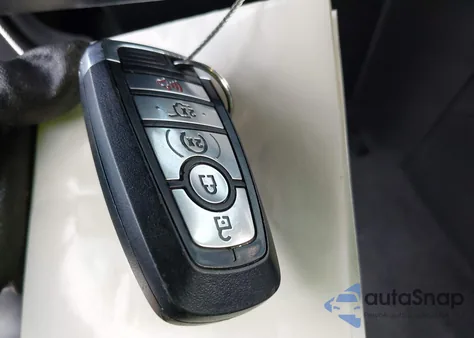 2022 Ford Explorer St-Line z USA, uszkodzony, nr VIN 1FMSK8KH1NGB36460